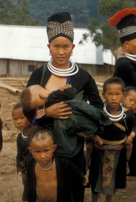 Chinese Women Breastfeeding