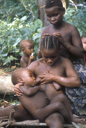 Pigme woman Breastfeeding